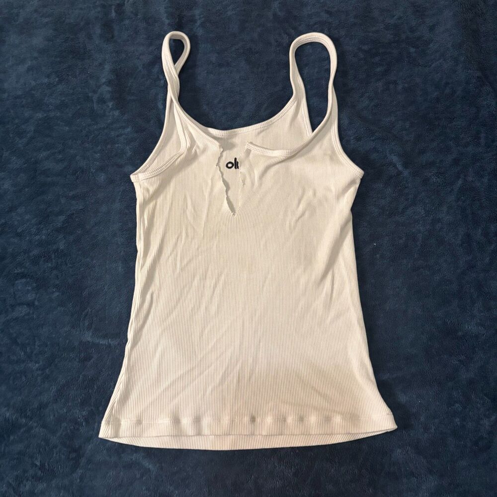 Alo white rib tank top size small w/flaw (cut)